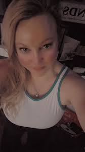 Upper body workout with squats and rest