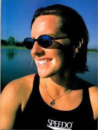 Diamond Hull's Instagram, Twitter & Facebook