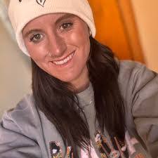 Amanda Klag's Instagram, Twitter & Facebook