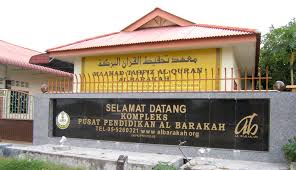 Banyak perkara yang kami berdua pelajari dalam masa yang sama menambahkan lagi ilmu pengetahuan kami tentang bab berumah tangga. Ustaz Kazim Disekat Berceramah Mahu Jual Pusat Tahfiz