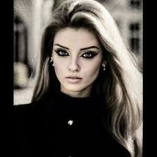 Cheryl Zack's Instagram, Twitter & Facebook