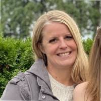 Brooke Waite's Instagram, Twitter & Facebook