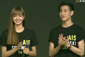 Blackpink lisa and got7 bambam recently met up and fans couldn't get enough! View Bambam Lisa Blackpink In Hd Pics Yeta Blogger
