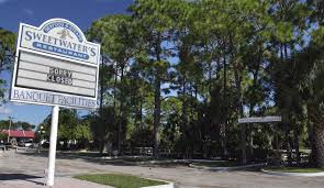 There are tons of food banks in melbourne, fl to visit today. Space Coast Diners Wax Nostalgic Over Long Gone Restaurants