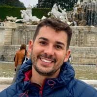 Moises Leon's Instagram, Twitter & Facebook