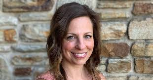 Stephanie Coffey's Instagram, Twitter & Facebook