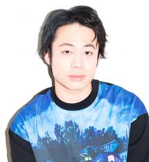 Fischer S シルクロード ファッション誌撮り下ろしに 結構恥ずかしかった 笑 オリコンニュース 岩手日報 Iwate Nippo