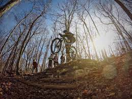 Dogs are also able to use this trail but must be kept on leash. 5 Alabama Mountain Bike Trails Great For Beginners