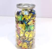 Clear Plastic Beverage Jar with Easy Open Lid Design