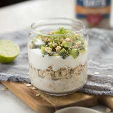 Kiwi Lime Pie Overnight Oats Recipe Quakeroats Com Overnight Oats Recipe Healthy Oats Recipes Overnight Oats Recipe