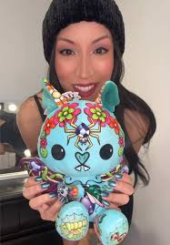 Mi nuevo peluche favorito😍Chequeen todos los que tienen disponibles porque  están hermosos y originales🤘🏻Link abajo en mi carrito de TikTok Shop  @tattoozoo #tattoozoo #inkedlove #inkedgirl #tiktokshop ...