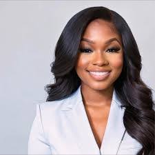 Ayo Bryant's Instagram, Twitter & Facebook