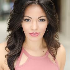 Amanda Robles's Instagram, Twitter & Facebook