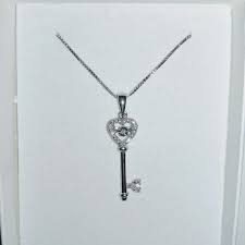 Real 925 Silver And Diamond Key Heart Necklace From Kay Jewelers Got As A Gift And Never Worn Not A Bi Kay Jewelers Necklaces Heart Key Necklace Big Jewelry