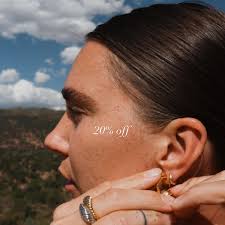 Daughter Club (@thedaughterclub) • Фотографије и видео записи на услузи  Instagram