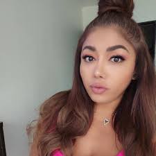 Pareja Discute, Ella Corre, la Atropellan y Muere Junto a su Perrito en el  Edomex