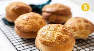 This pineapple bun recipe uses ingredients that you can find in any grocery store. Pineapple Buns Recipe Youtube