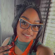 Latasha Roberts's Instagram, Twitter & Facebook