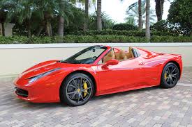 Jun 28, 2021 · com a volta de conor mcgregor ao octógono do ufc, após quase dois anos afastado, seu estilo de vida também voltou a ser discutido. 2014 Ferrari 458 Spider