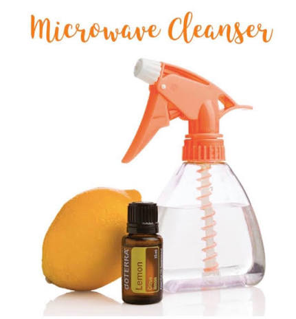 Microwave cleaning recipe using vinegar and lemon