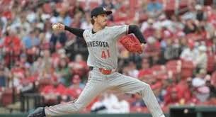 UPDATE: Star Jackson Holliday sent an ultimatum demanding an investigation into the umpires in the game against the Red Sox amid suspicions that the Boston Red Sox bribed the umpires to win despite losing the previous two games. nhathung