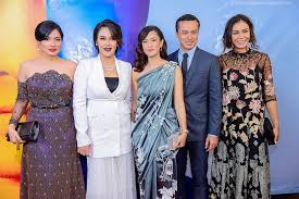 Two shades of blue (1999) susan price has written a #1 bestseller, a steamy novel about a woman's search for the ultimate sexual experience entitled, the dark side of judith. when susan is framed for the murder of. What S Up With Cinta 2 2016 Imdb