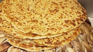 ايمان عماري تحضر خلال مطبخ رؤيا خبز الرشوش اليمني. Ø·Ø±ÙÙØ© Ø¹ÙÙ Ø®Ø¨Ø² Ø§ÙØ±Ø´ÙØ´ Ø§ÙÙÙÙÙ Yemeni Black Seed Bread