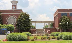 East tennessee state university, we are large enough to offer all the opportunities you can imagine, but small enough to provide personal attention. Alisa Mosley Tennessee State University Newsroom