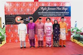 November 2015) var arvingen, der var formodet for tronen i kedah. Ruler With His People At Heart The Star