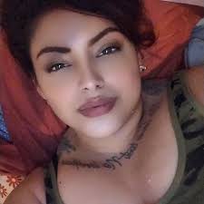 Liza (@liza.mae.binas) bersiaran LIVE