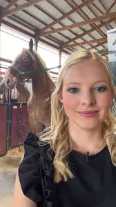 Friday Night Football Fever: August 22 🏈🔥 https://bit.ly/3UF5eDh