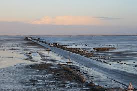 Le passage du gois, france. Les Routes Les Plus Spectaculaires Et Vertigineuses De France
