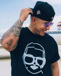 Find all the singles released by daddy yankee on 2020. 100 Daddy Yankee Friends Ideas In 2021 Daddy Yankee Daddy Yankees