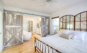 See more ideas about iron bed, wrought iron beds, bed. 25 Simple Farmhouse Bedroom Design Ideas