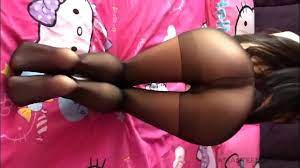 Chinese girl in pantyhose gets creampie - XVIDEOS.COM