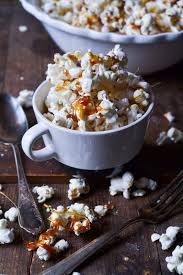 Christina Macht Was Karamell Popcorn Selbermachen Salted Caramel Popcorn Karamell Popcorn Lebensmittel Essen Karamell