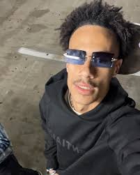 Malaki Jones (@malaki.joness) · Instagram 照片和视频