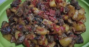 Sebelum digoreng dengan sambal, hati ampela mesti direbus terlebih dulu sampai empuk & bau gak sedapnya hilang. 2 970 Resep Sambal Goreng Ampela Hati Enak Dan Sederhana Ala Rumahan Cookpad