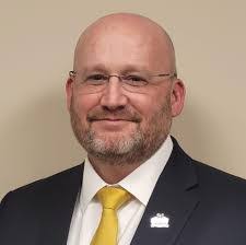 Daniel Mckenna's Instagram, Twitter & Facebook