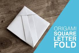 Lipatan surat ini dilakukan dengan membagi surat menjadi dua bagian (seperti pada lipatan tunggal) kemudian dilipat lagi menjadi dua dengan sisi yang sama. Tutorial Letterfold Persegi Origami 2021 Todo Web Media