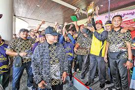Penang state assemblywoman for seri delima representing dap, dap penang assistant publicity secretary, dap wanita national executive committee member. Headline Borneo Bulletin Online