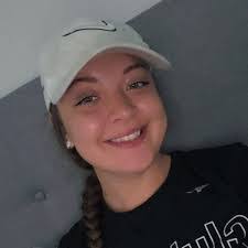 Mia Whitmore's Instagram, Twitter & Facebook