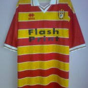 Benevento calcio soccer jersey serie b jersey xs. Old Benevento Calcio Home Football Shirts And Soccer Jerseys