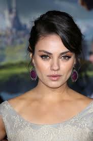 Stylish, elegant, modern, and very feminine: 65 Fab Hairstyles For Round Faced Gals