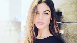 Virginia reniero और अपने अन्य परिचितों से जुड़ने के लिए facebook में शामिल करें. Chi E Giulia Belmonte Compagna Di Stash Dei The Kolors Eta Biografia E Curiosita