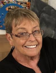 Sandy Mott's Instagram, Twitter & Facebook