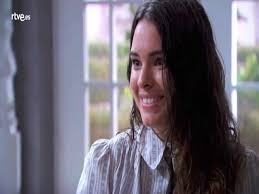 Le anticipazioni legate a questo imperdibile appuntamento rivelano che sarà una reunion virtuale dato che i personaggi della soap non saranno presenti fisicamente bensì in collegamento. Una Vita Da Blanca A Leonor Tutti I Personaggi Che Hanno Lasciato La Soap