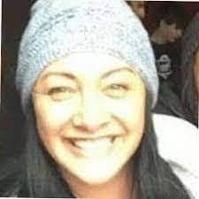 Georgette Robertson's Instagram, Twitter & Facebook