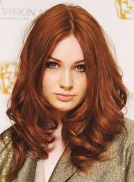 Karen Gillan Actress Karen Sheila Gillan Is A Scottish Actress And Former Model She Is Most Famous For Her Role As Amy Pond Cabelo Cabelo Ruivo Cabelos Ruivos
