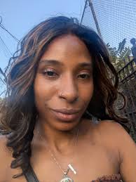 Lesbian seeking positive connections in NYC